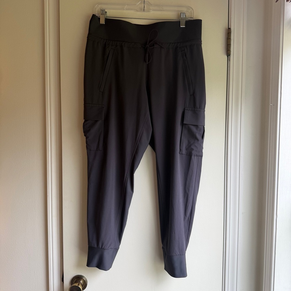 Athleta Headlands Hybrid Cargo Joggers Dark Gray Petite 8P Hiking Pants 530614